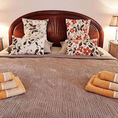 Cosy Chambre-Suite Climatisee Sancoins Exterior photo