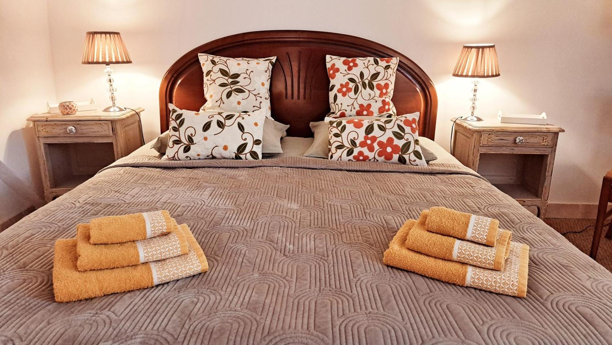 Cosy Chambre-Suite Climatisee Sancoins Exterior photo
